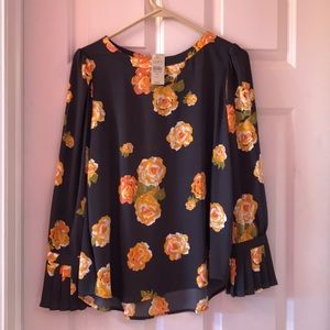 Beautiful Loft blouse